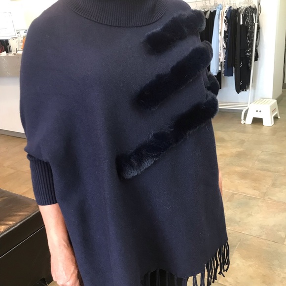 Cover-up Sweater can be worn alone or as cover. Dolman sleeves & bottom fringe. - Picture 2 of 6